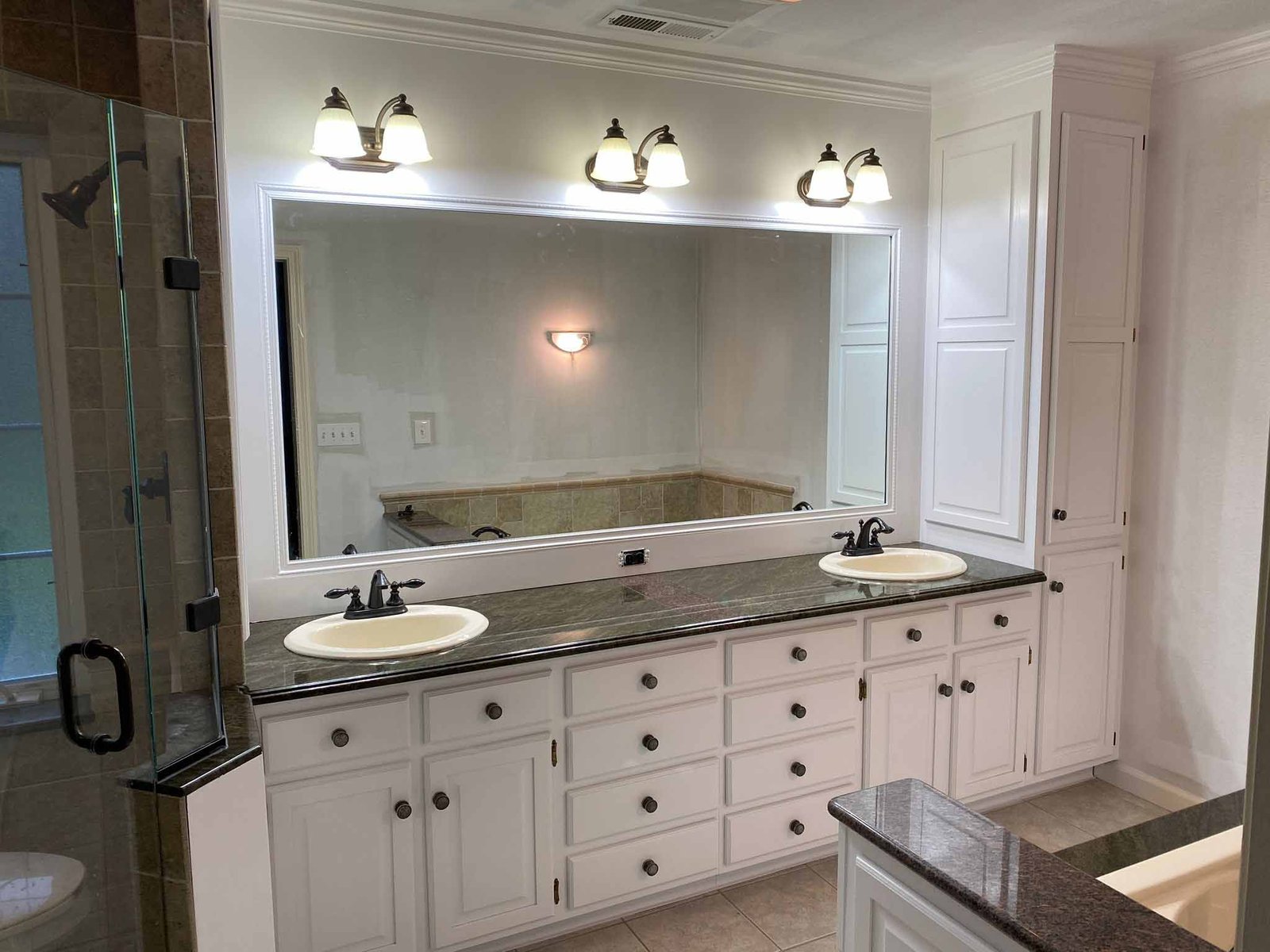 EkM Painting Llc